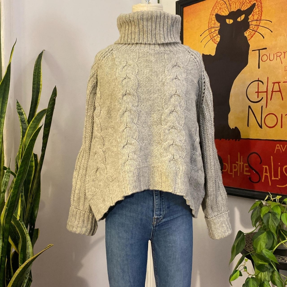 Cozy Gray Turtleneck Sweater